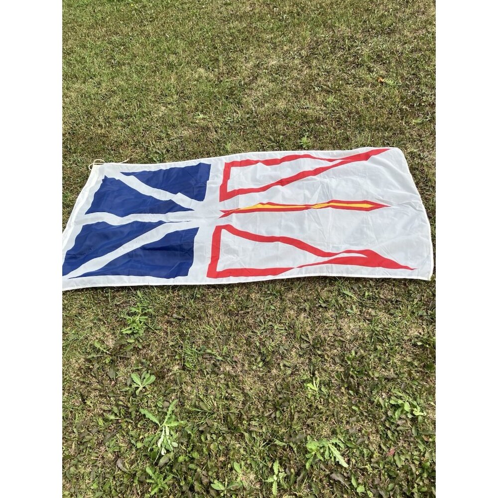 Vintage Canadian Provincial/Territorial Flag - Newfoundland and Labrador - Picture 2 of 7
